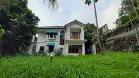 Rumah Harga Kavling Halaman Luas Anggrek Loka BSD city