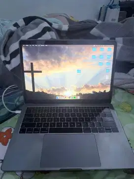 Macbook Pro 2017 | 13” No defect!