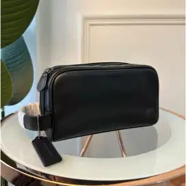 Small Travel Kit Smooth Leather Black Coach