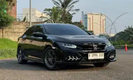 Honda Civic Turbo 1.5 Hatchback Matic A/T Tahun 2018 Hitam Full Modif