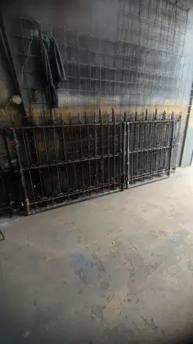 PAGAR BEKAS BONGKARAN