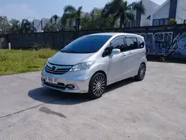 Honda Freed SD metic 2013 mobil bekas murah