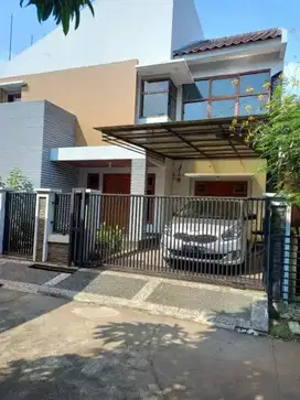Rumah kawasan elite Jatinegara Indah