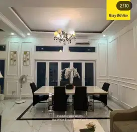 Hotsale! Rumah mewah semi furnished di Kebayoran Bintaro dekat Tol