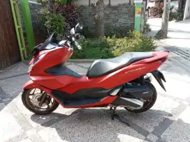 Honda PCX 160 ABS tahun 2022