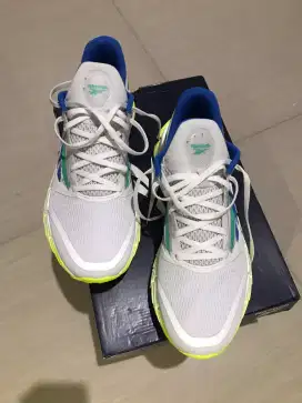 Jual Cepat, Sepatu Koleksi (Reebok Floatzig 1) Brand New Ukuran : 43