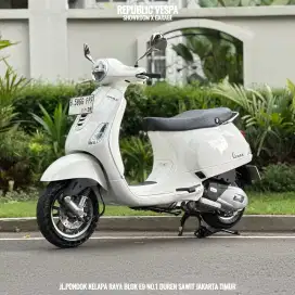 JUAL CEPAT VESPA LX 125 IGET LED TH 2023 LIKE NEW