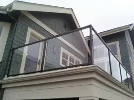 Railling balkon kaca tempered / Railling tangga kaca tempered / Reling