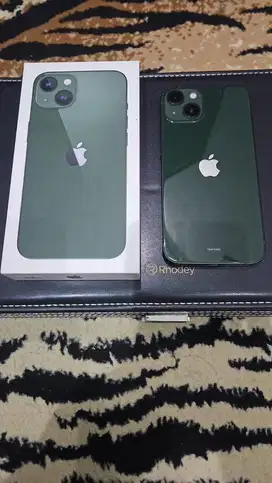 Iphone 13 green