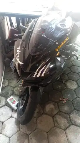 Yamaha R15 v3 2018