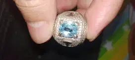 Batu blue topas