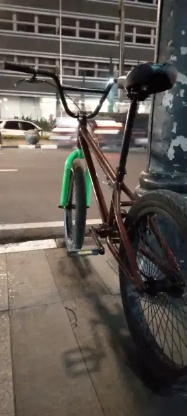 sepedah BMX sudah operses siap pakai