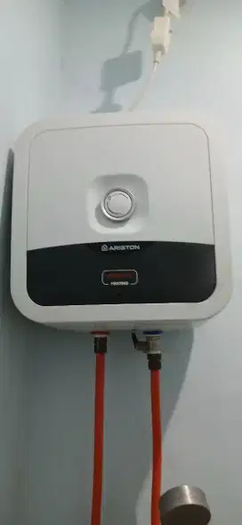 Pemanas Air Listrik Otomatis Merk Ariston Andris 2 Hemat Daya 200watt