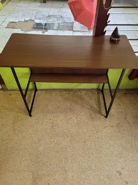 Meja Belajar & Rak Buku