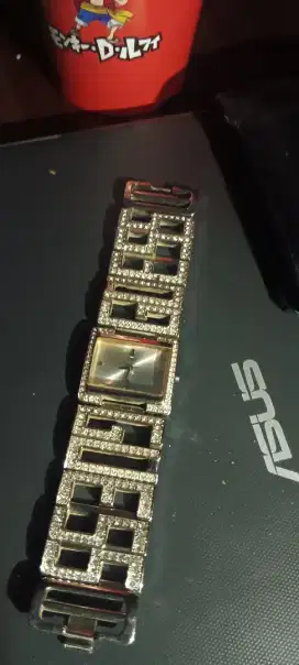 Jam tangan wanita (Guess Original)