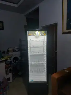SHOWCESA RSA KAPASITAS 290L