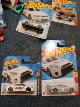 Hotwheels Nissan Skyline 35GTRR LBWK