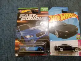 Hotwheels jaguar dan Mazda savana RX 7