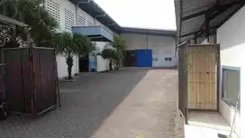 Gudang Terawat lokasi dekat tol free Genset