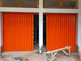Folding gate kusen aluminium rolling door