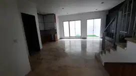Disewakan Rumah Pantai Indah Kapuk hunian nyaman, aman & tenang