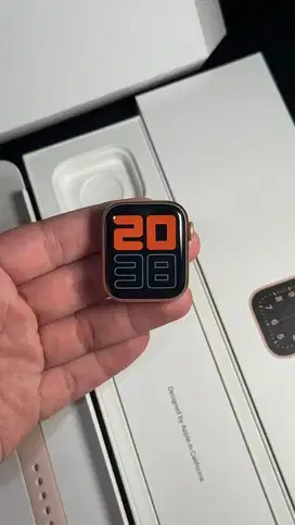 Apple watch iWatch SE 40mm Rosegold