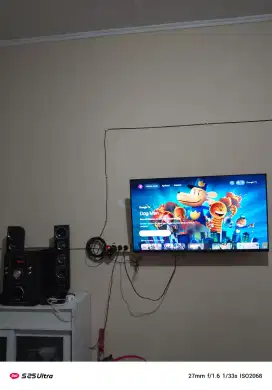 Tv 40 inch+speaker+mic+antena+breket