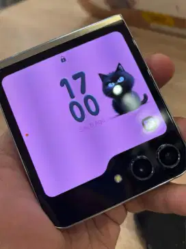 Samsung Z Flip 5 512gb Minus titik 1 ajah Sein Resmi siap pakai bosku