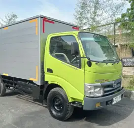HINO DUTRO SDL 2013 ENGKEL LONG BOX