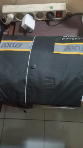 Jas hujan AXIOO komplit