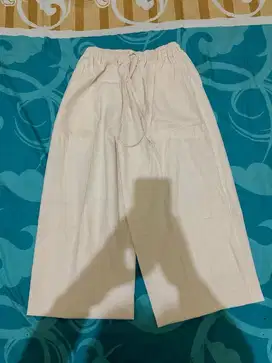 CELANA BAHAN LINAN