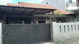 Rumah minimalis tanah luas siap huni di ciwastra bandung