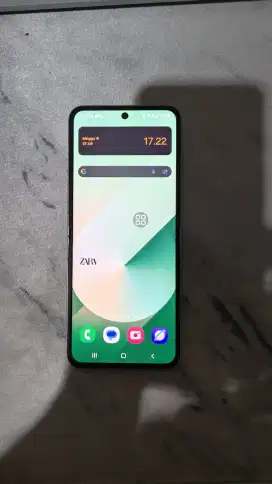Samsung flip 6 8/256