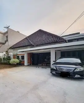 Rumah Kawasan Premium Di Menteng, Cocok Untuk Office