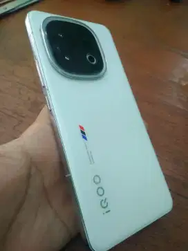 IQOO 13 16/512GB