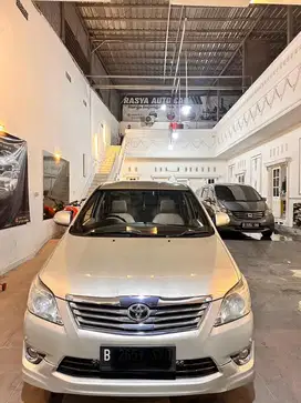 Innova V Luxury 2012 2.0 Tangan 1 bru Istimewa Full orsinil jual cepat