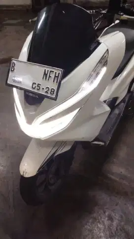 Honda PCX 150cc White ABS