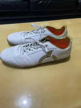 Ortuseight Sepatu Futsal Perfect Condition