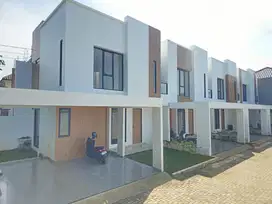 Rumah di Pondok Aren 2 Lantai SHM siap Huni 3 kamar tidur