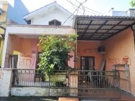 Rumah Murah Satu Setengah Lantai di Nol Jalan Raya Gunung Anyar