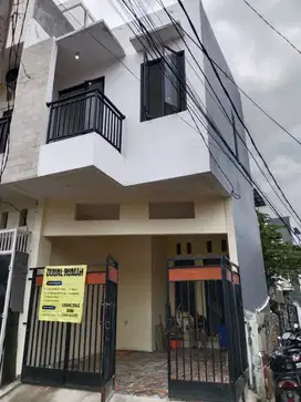 Rumah Siap Huni,di Kalibaru Senen Jakarta Pusat