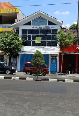 Ruko di Karang Menjangan