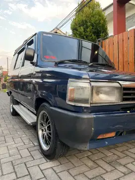 Kijang 93 Super Long istimewa original mulus