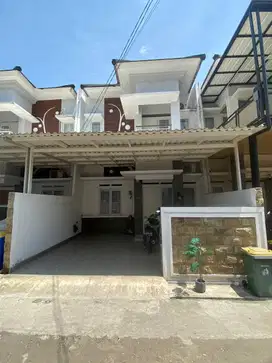 Rumah second semi furnished dalam cluster dekat Villa Dago Pamulang