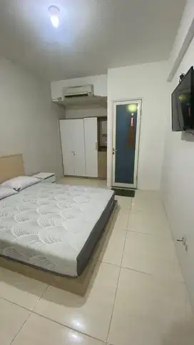 Disewakan apartemen studio Puncak Bukit Golf lantai 5