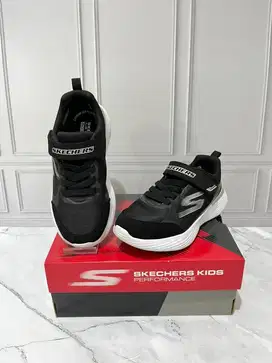 Skechers Kids Size 33 Original Sport Station