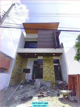 Jual rumah Baru 2Lt Murah Dekat UGM JOGJA, Parkir 2mobil. Semi Furnish