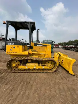 Dozer KOMATSU - D31E