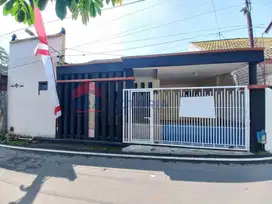 Rumah luas 120 m2 dekat Araya dan Terminal Arjosari