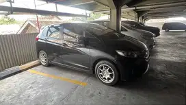 Jazz GK5 Automatic 2015 Hitam